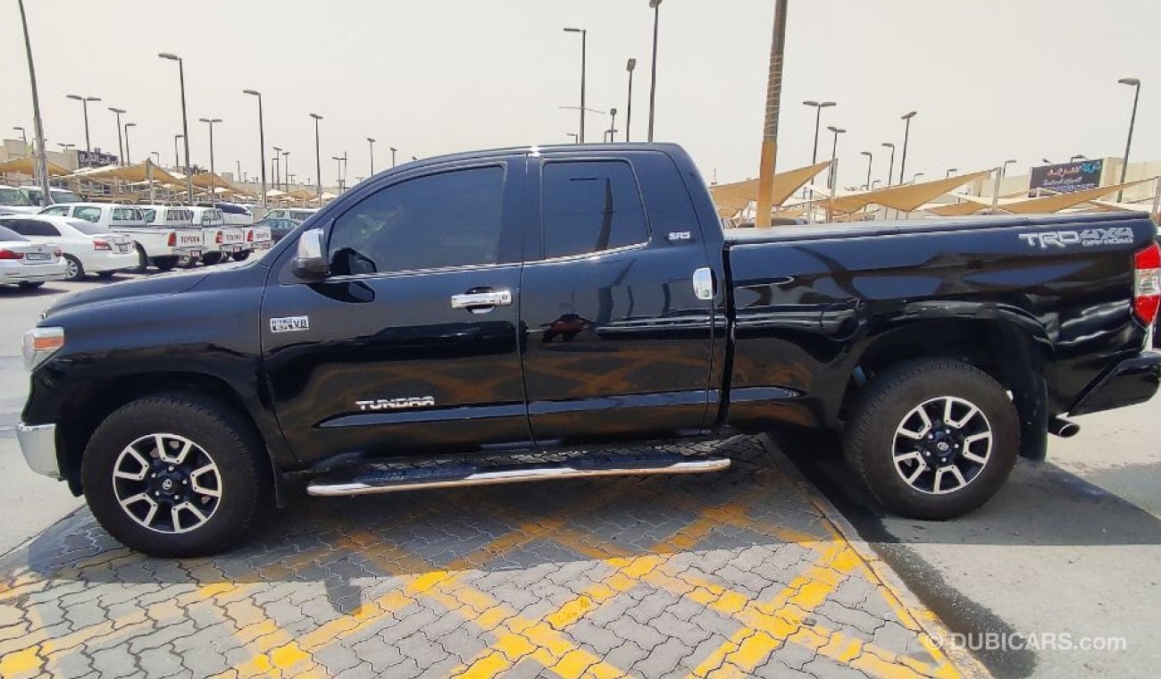 Toyota Tundra i FORCE 5.7L V8