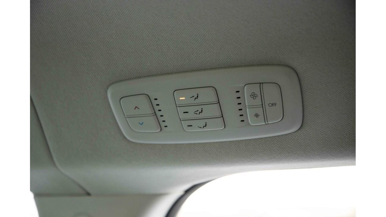 Hyundai Staria 2023 Hyundai Staria 3.5 11STR - White inside Black | Export Only