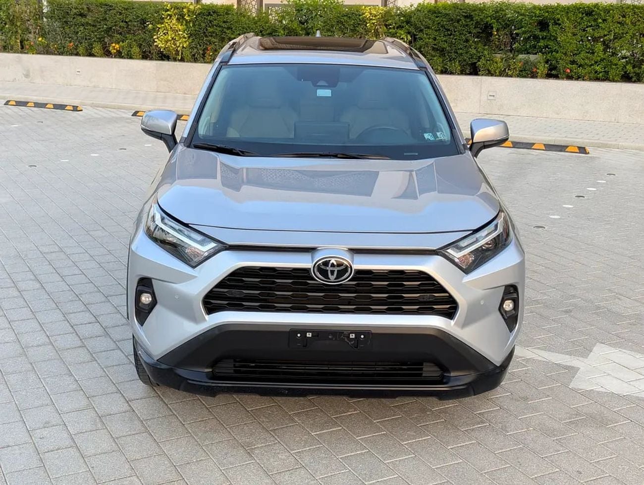 تويوتا راف ٤ XLE Premium 4X4 - American Specs - GCC Ready!
