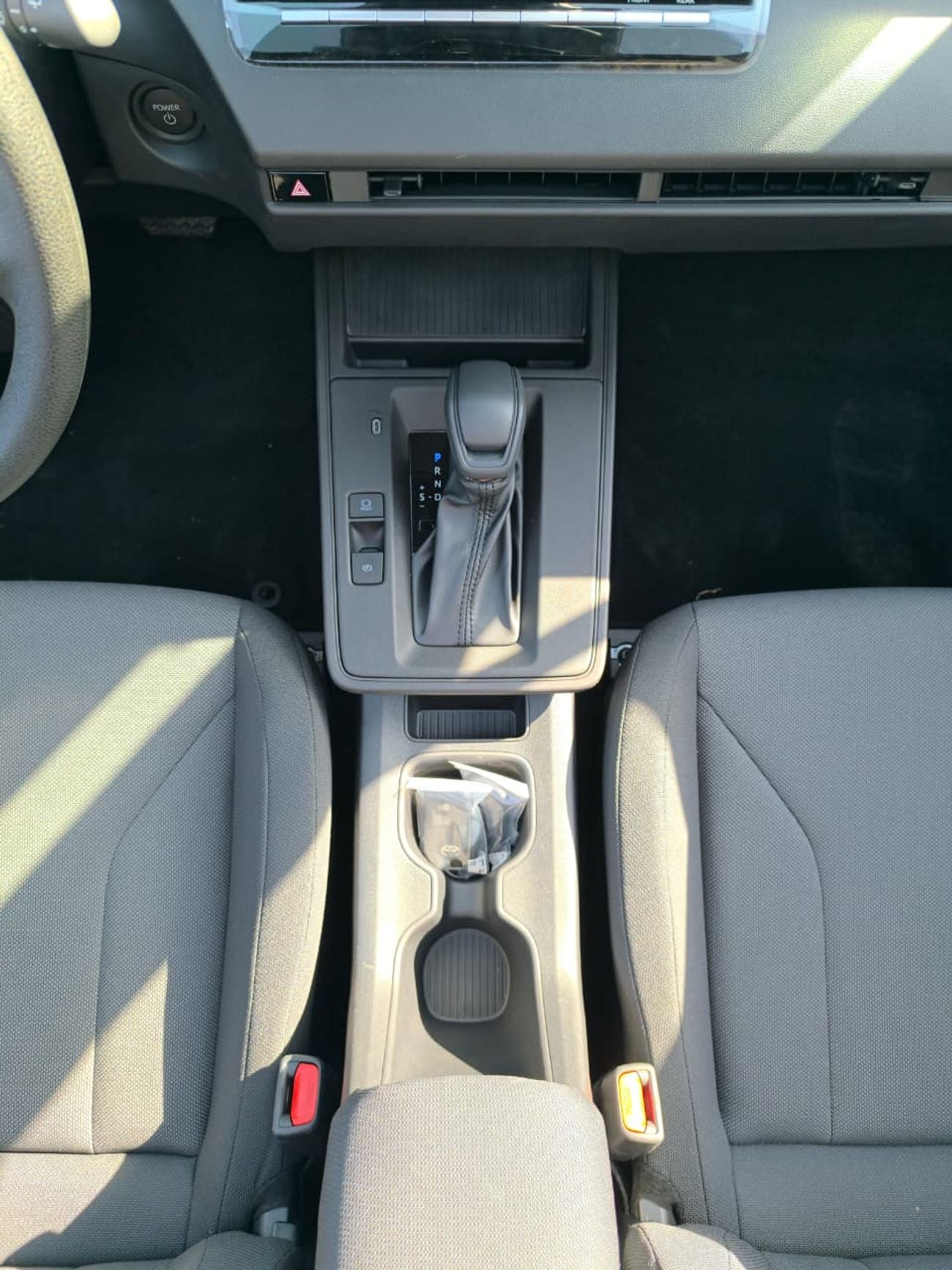 تويوتا فرونتلاندر 2.0L Hybrid Leading 2025 Model