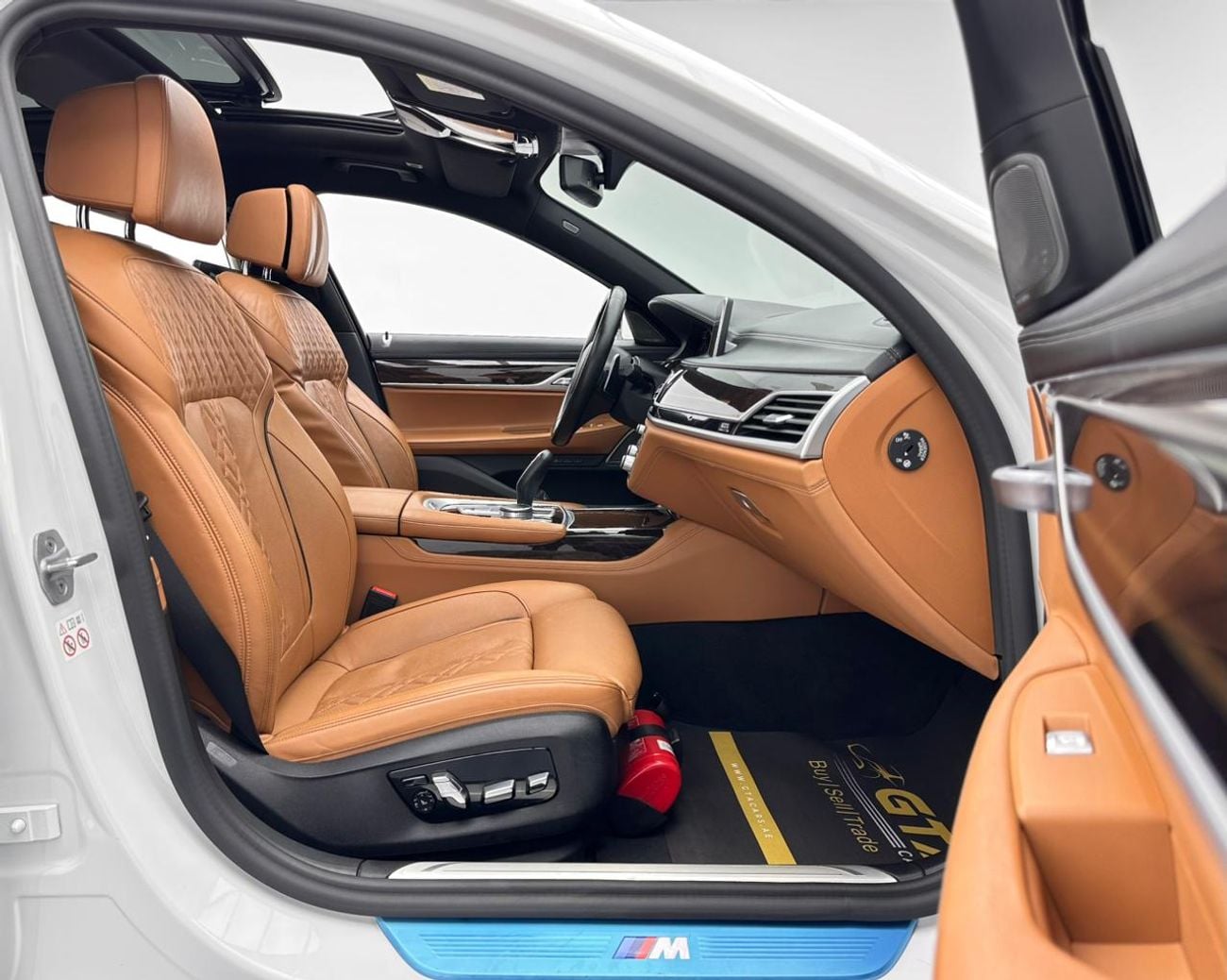 بي أم دبليو 730Li 2021 BMW 730Li M-Sport M-Kit, 1 Year Warranty Unlimited Km, Full Service History, GCC