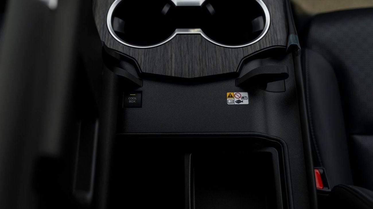 تويوتا لاند كروزر VXR 3.3L Diesel