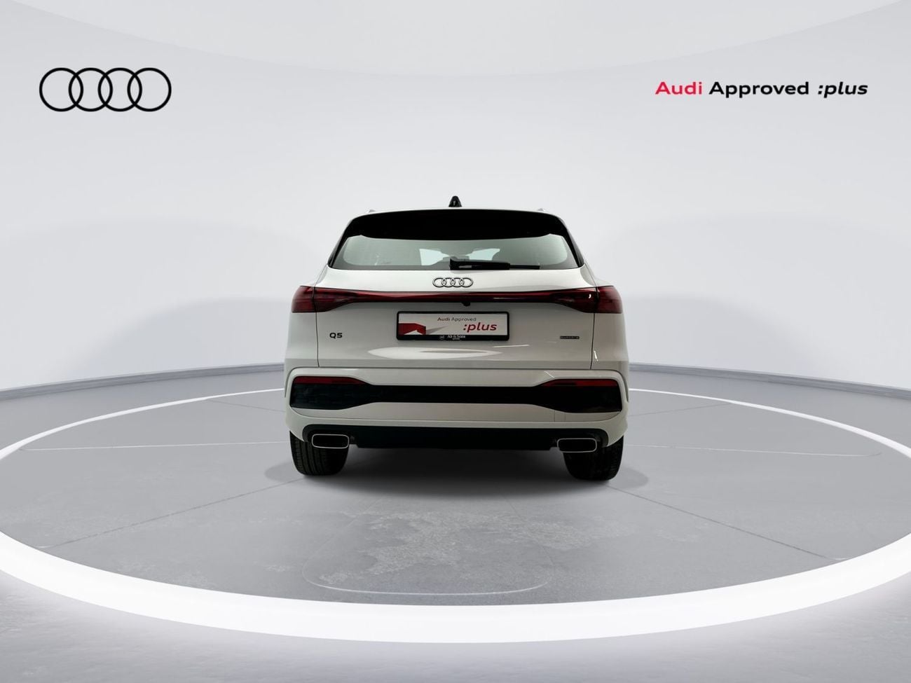 أودي Q5 45 TFSI Quattro 2.0L Q5 SUV TFSI quattro 204hp (Ref# 45595)