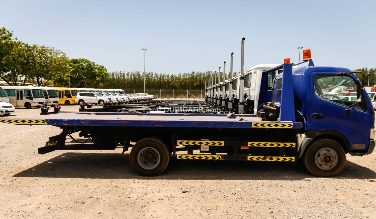 Hino 300 Recovery 1183