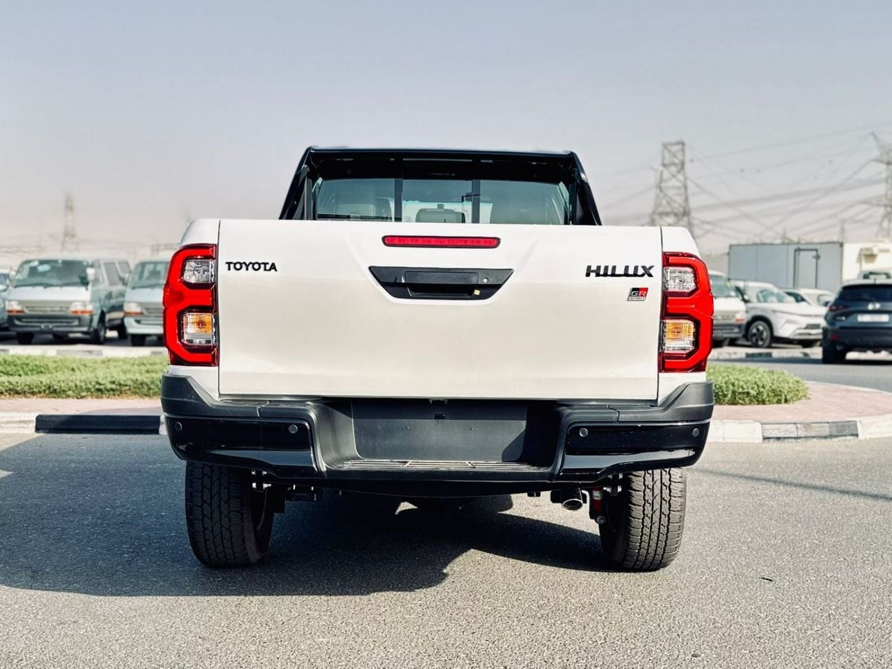 Toyota Hilux 4.0 GR-S AT 4WD  2026 MODEL