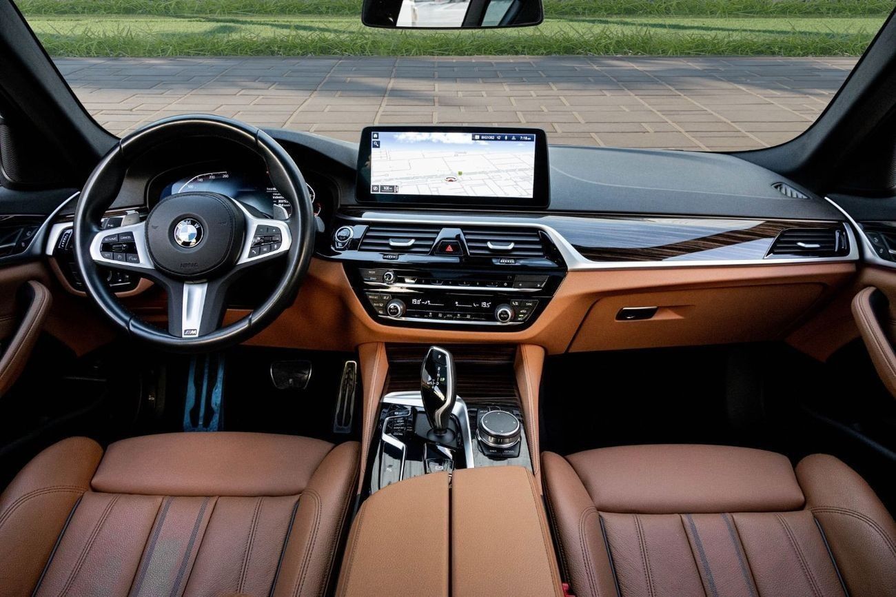 بي أم دبليو 520i 20i M-Kit | 3,290 P.M  | 0% Downpayment | Agency Warranty!