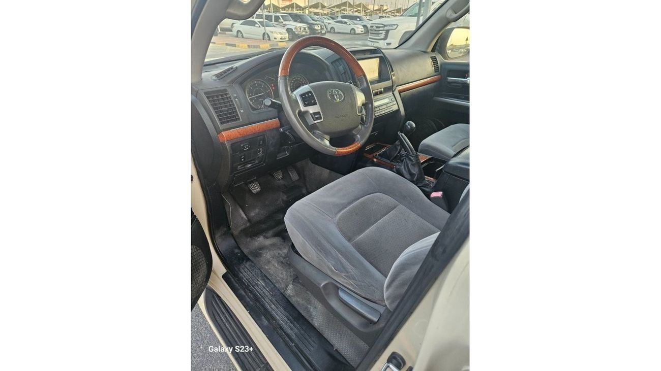 Toyota Land Cruiser 2009 v8diesel