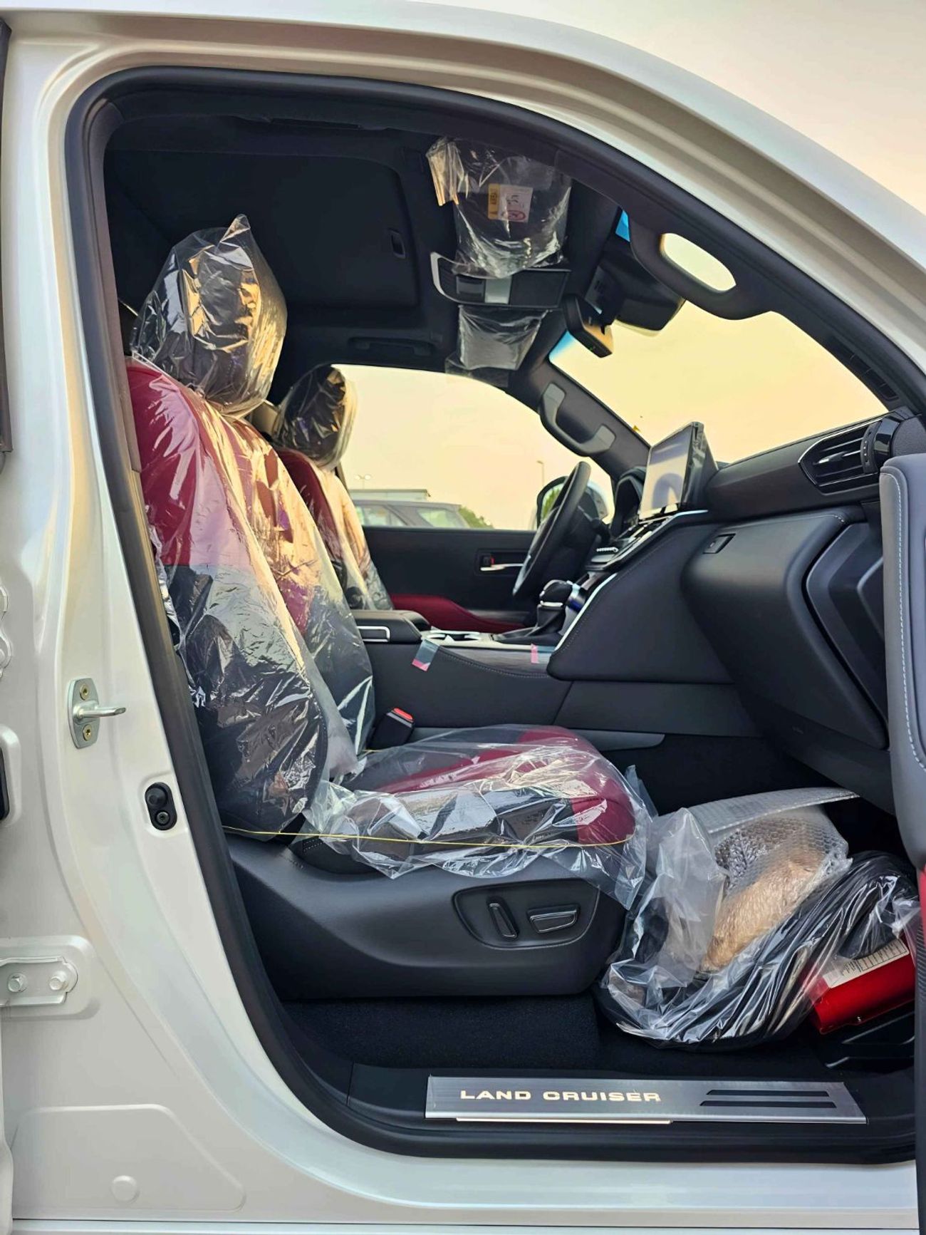 Toyota Land Cruiser VXR 3.5L VXR TWIN TURBO | 3.5L V6 PETROL | POWER WITH LEATHER SEATS | 360* CAMERA | HEADUP DISPLAY |