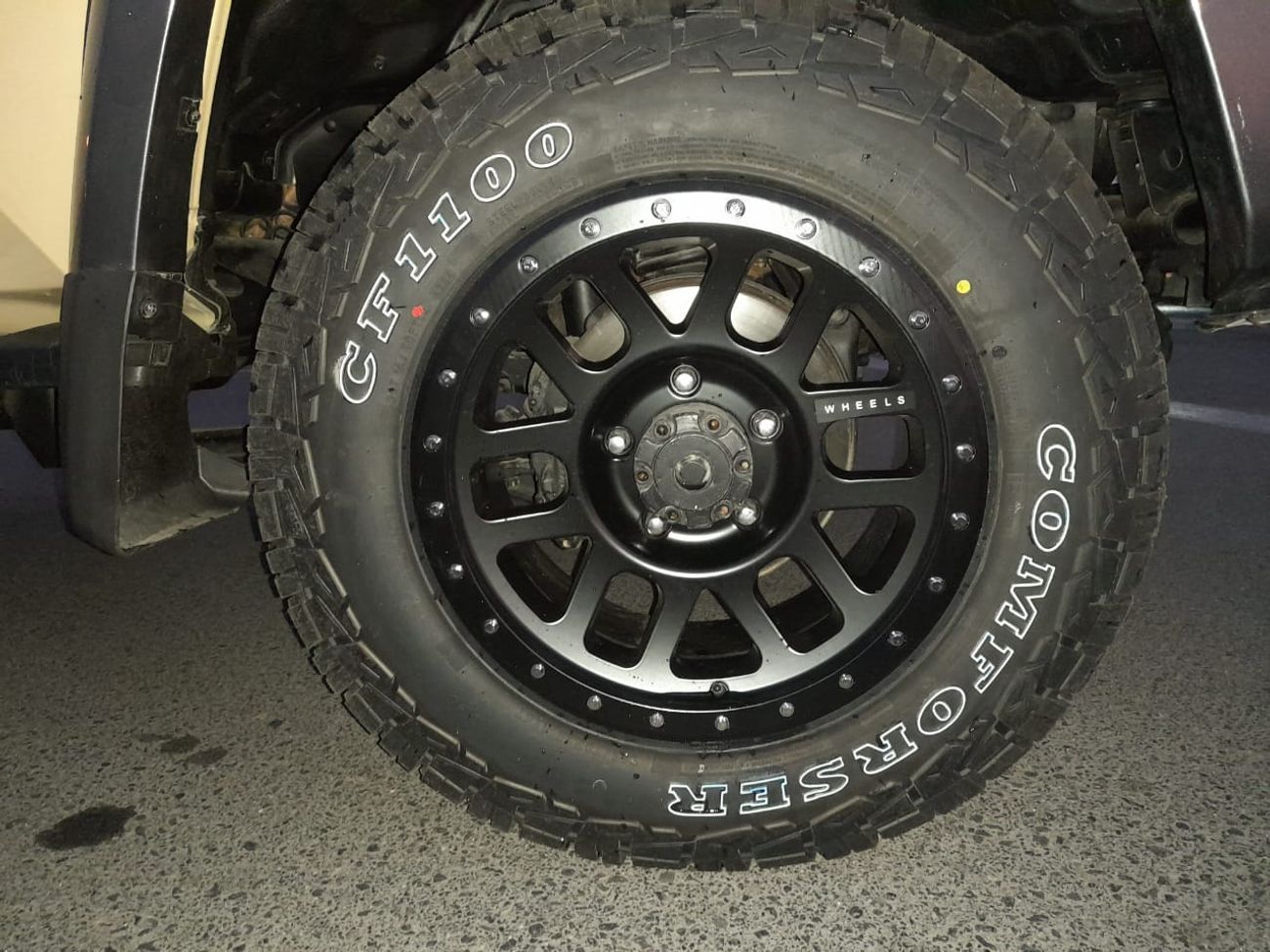 تويوتا لاند كروزر بيك آب V8 MANUAL RHD