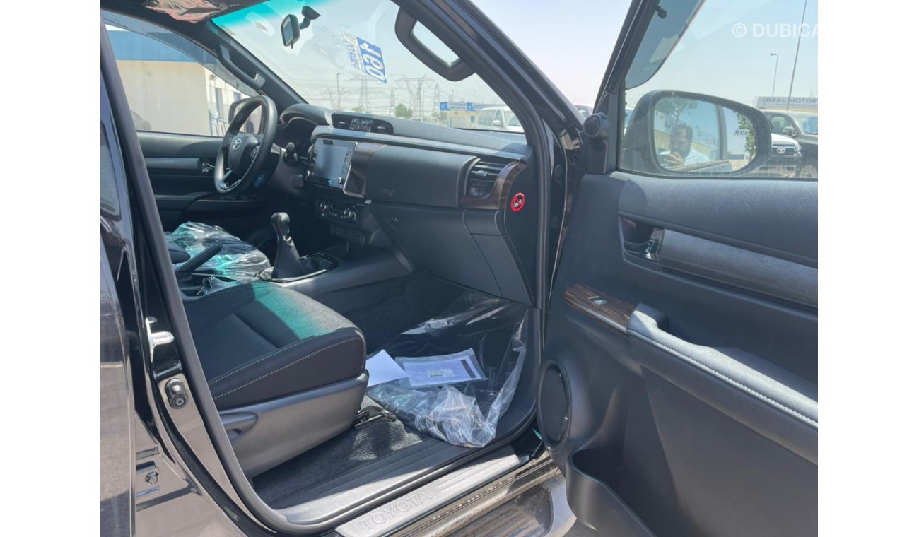 تويوتا هيلوكس TOYOTA HILUX 2.8L ADVENTURE MANUAL 2021