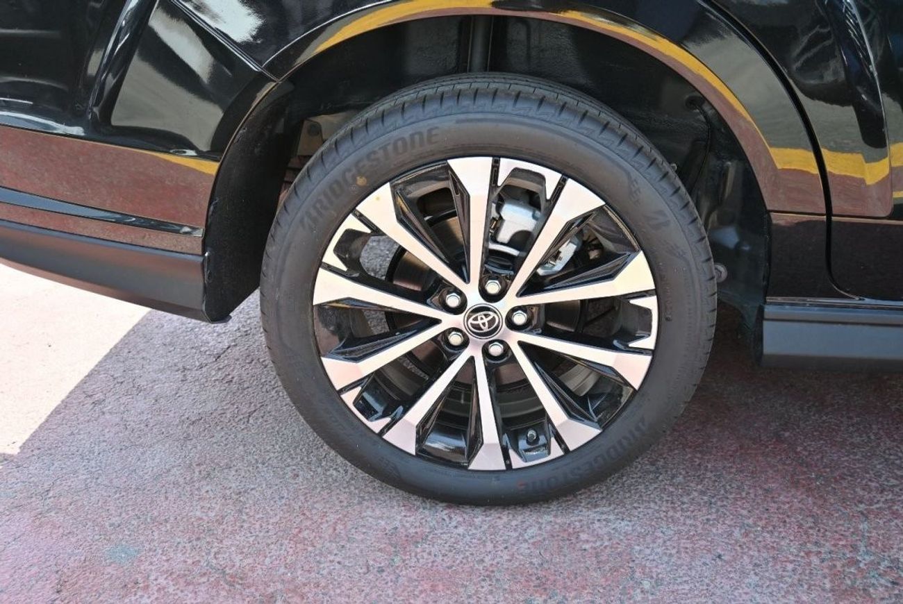 Toyota Veloz Toyota VELOZ 1.5L Petrol, FWD, SUV, 5 Doors, Push Start, Rear Parking Sensors, 7 Seater, Rear Camera