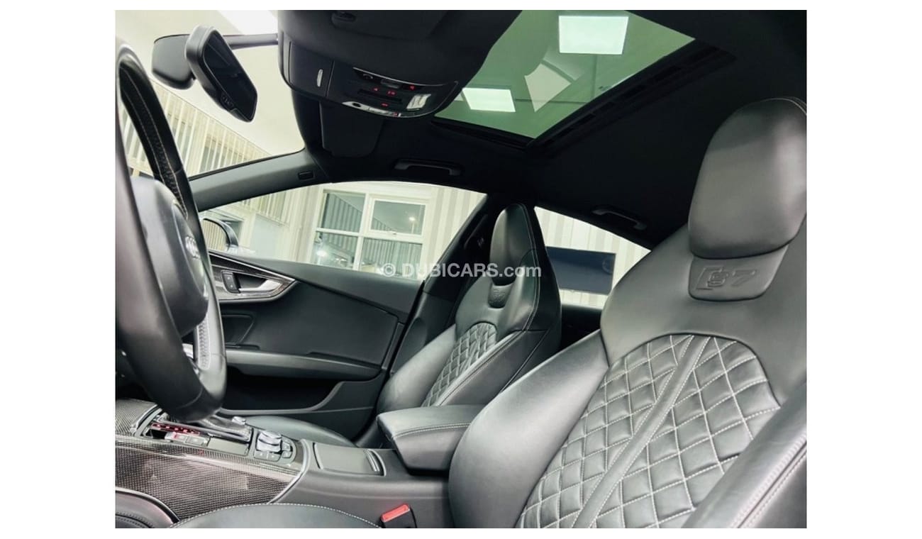 Audi S7 GCC .. V8 .. FSH .. Original Paint .. Top Range ..