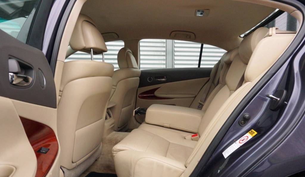 Lexus GS350 interior - Seats