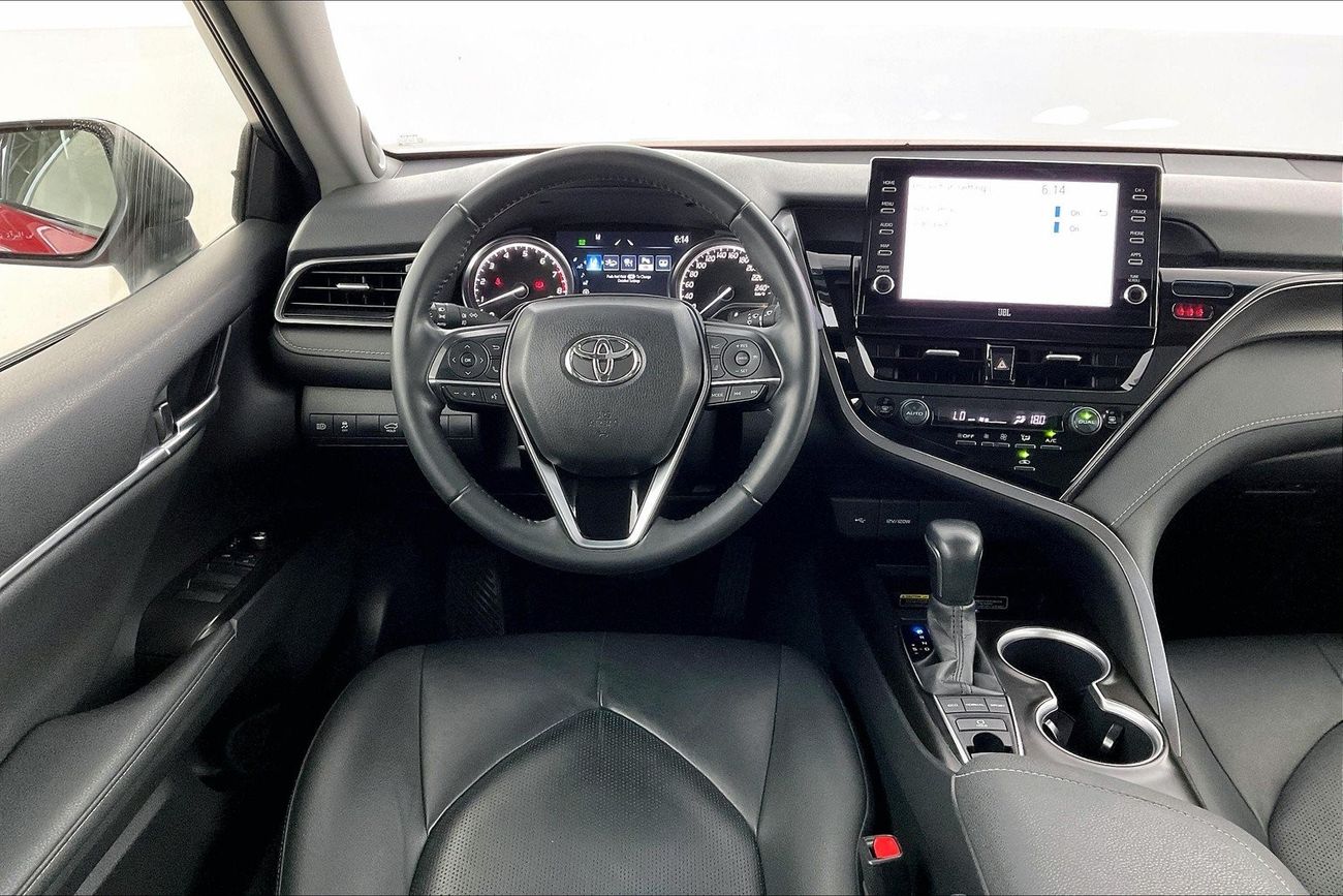 Toyota CHR GX| 1 year free warranty | Exclusive Eid offer