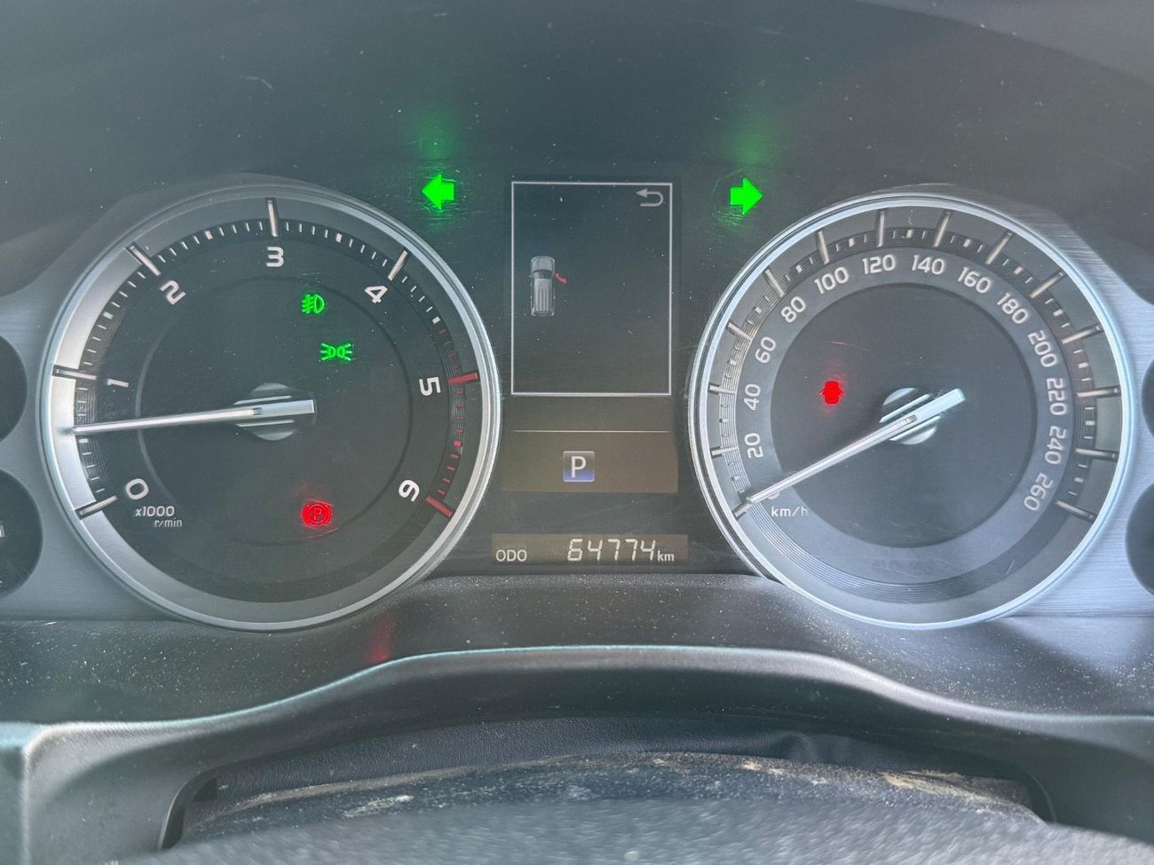 Toyota Land Cruiser 200 Series VX update to Sahara shape