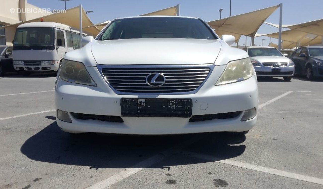 Lexus LS460