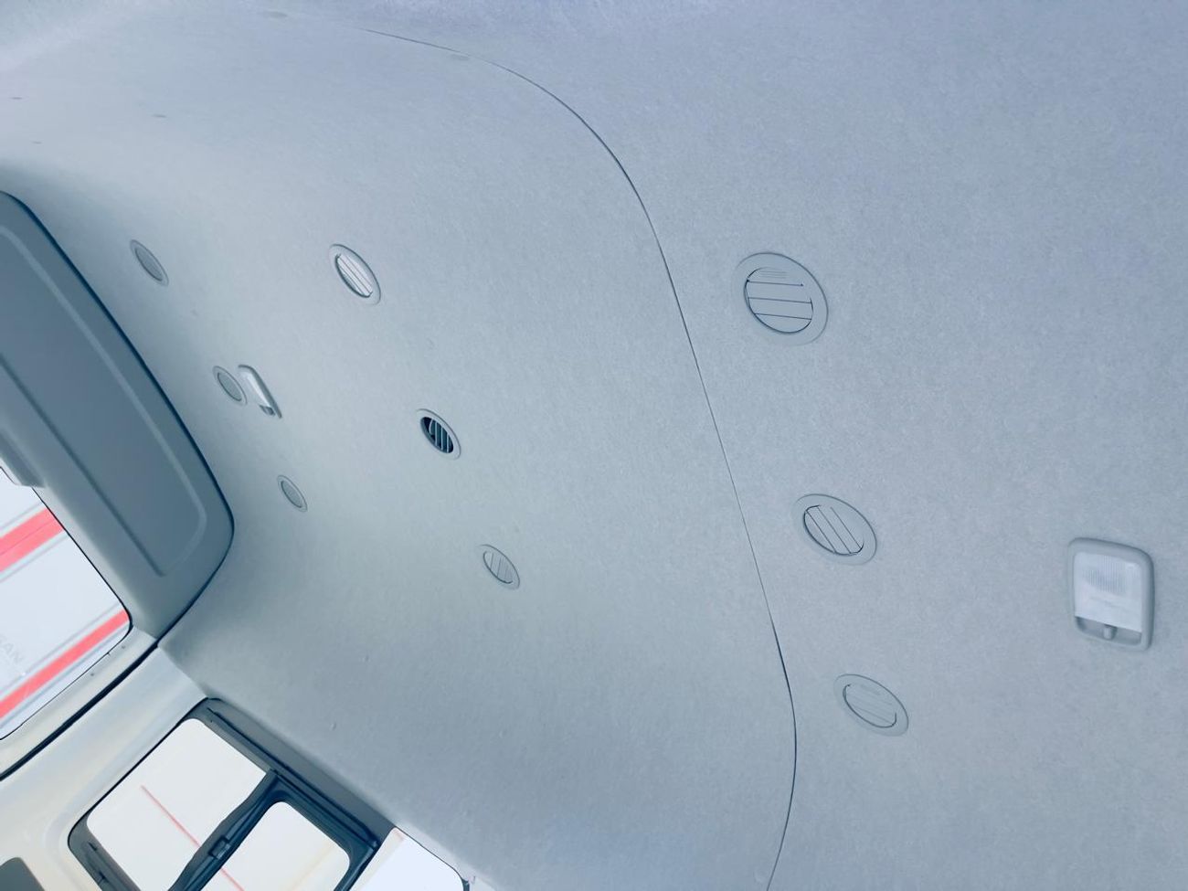 تويوتا هاياس toyota hiace hirgroof cargo glass van