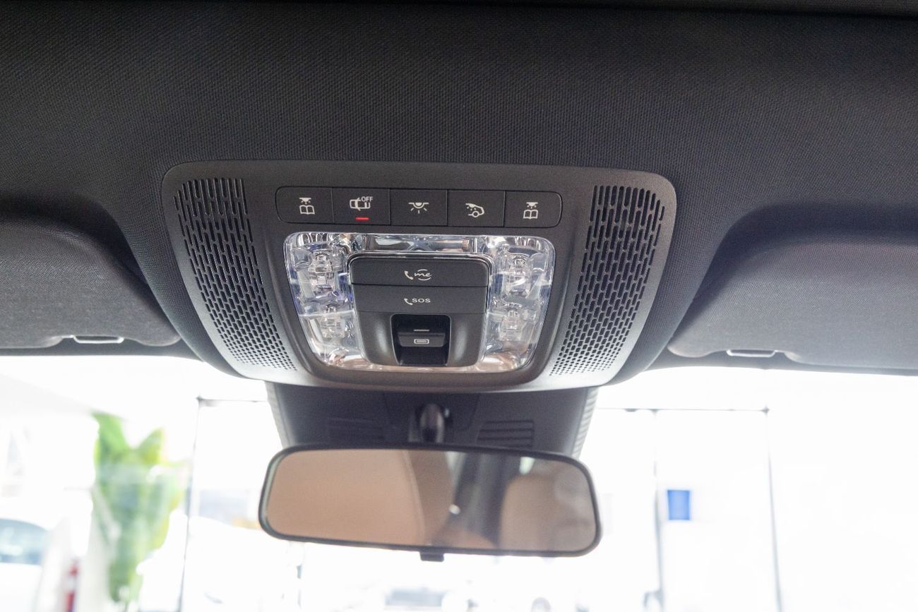 مرسيدس بنز GLB 200 Mercedes-Benz GLB200 Dynamic - 2025