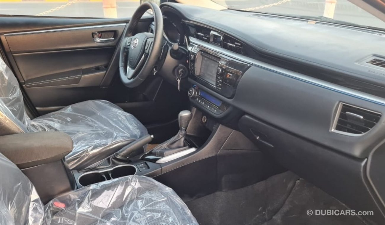 تويوتا كورولا 2014 Sports Leather Seats with Alloy Wheels