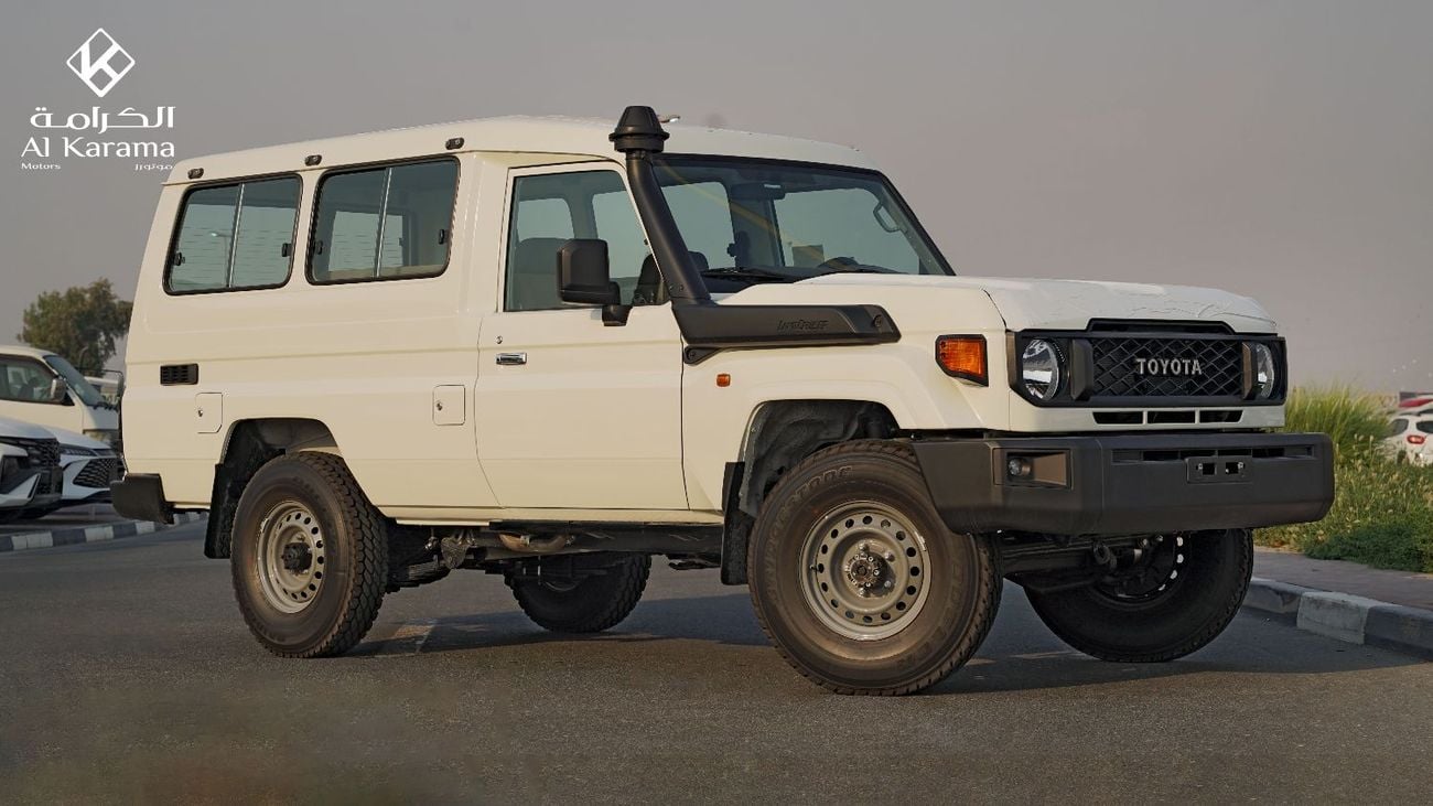 Toyota Land Cruiser 70 4.0L V6 - 4x4 Hard Top with Automatic Transmission - GCC Specs - Dual Tank - Fog Light