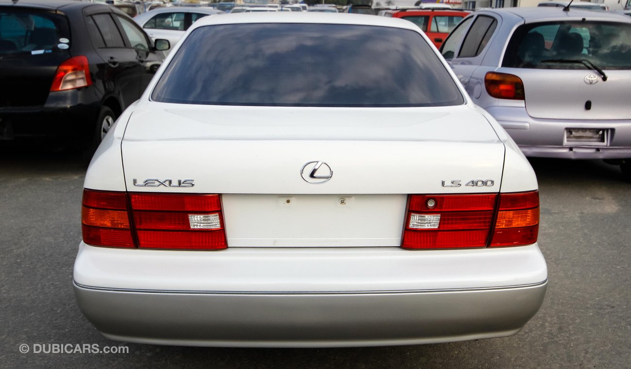 Lexus LS 400