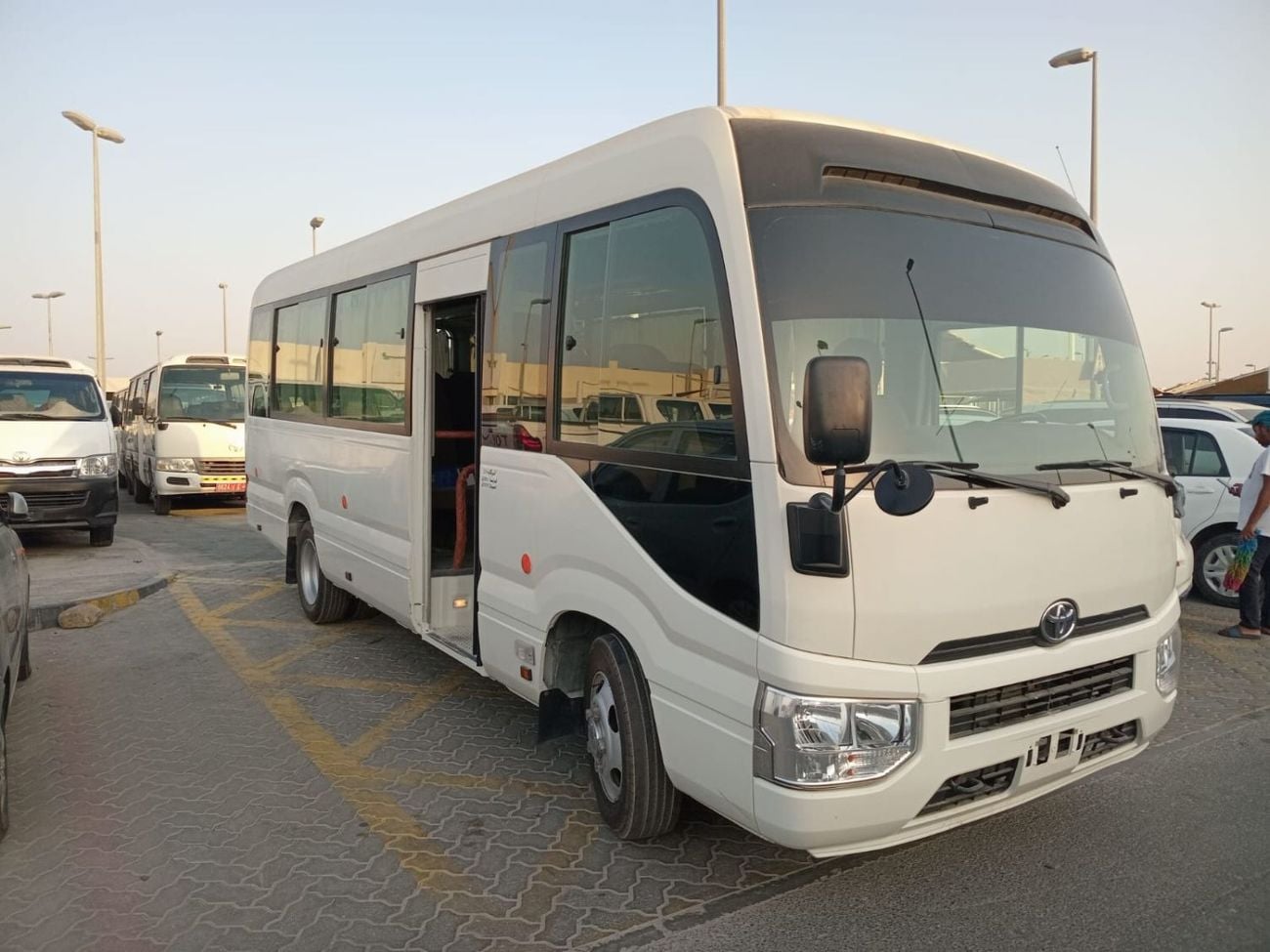Toyota Coaster STD