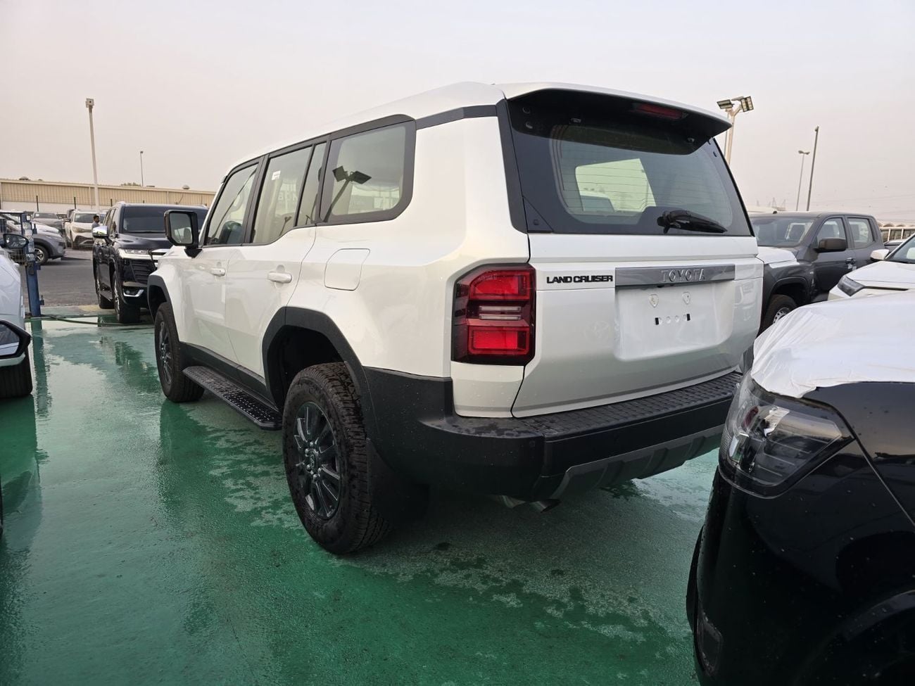 تويوتا برادو TOYOTA PRADO FULL OPTION PETROL 2025 MODEL