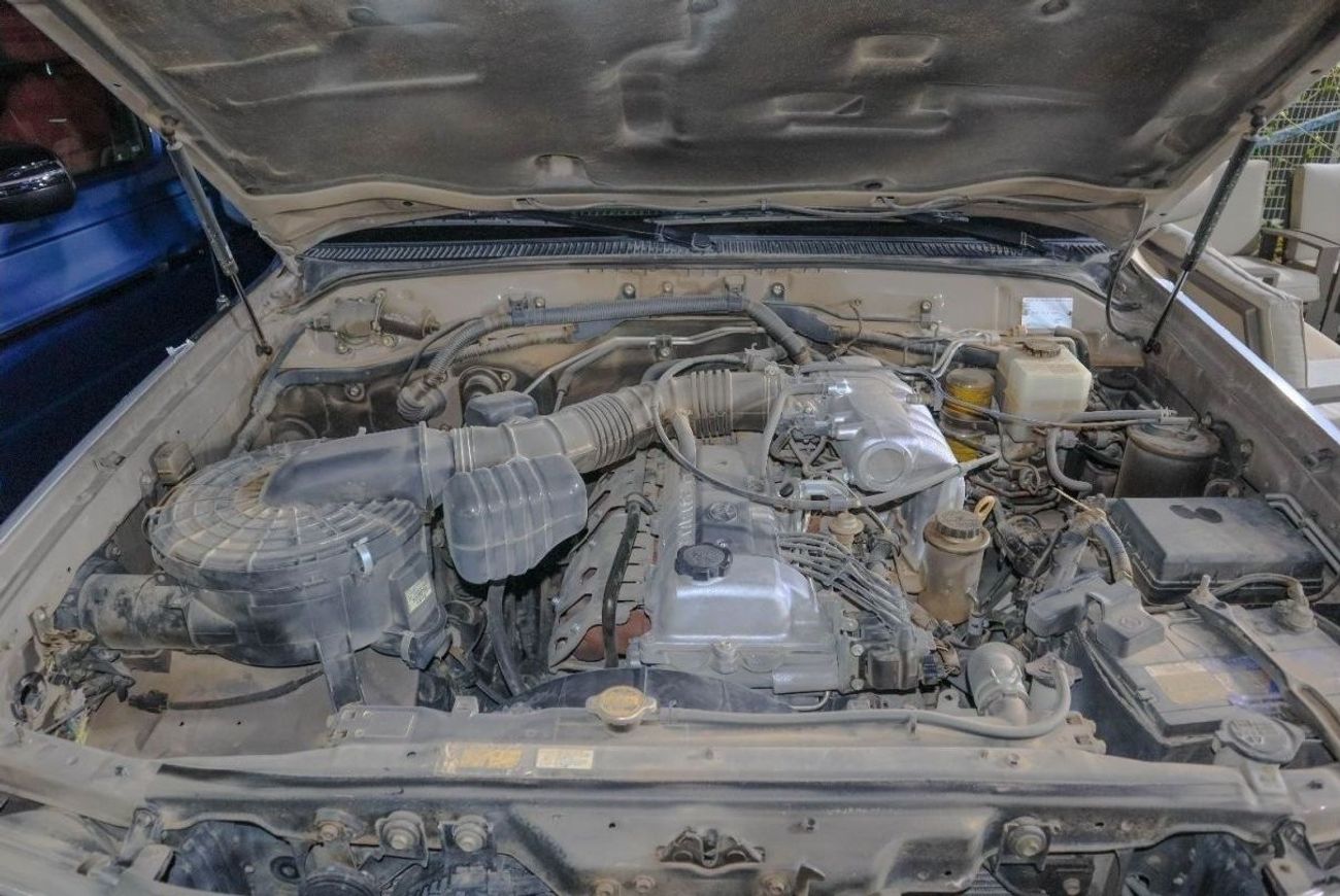 تويوتا لاند كروزر TOYOTA LAND CRUISER GXR 2005 4.5L  MANUAL TRANSMISSION