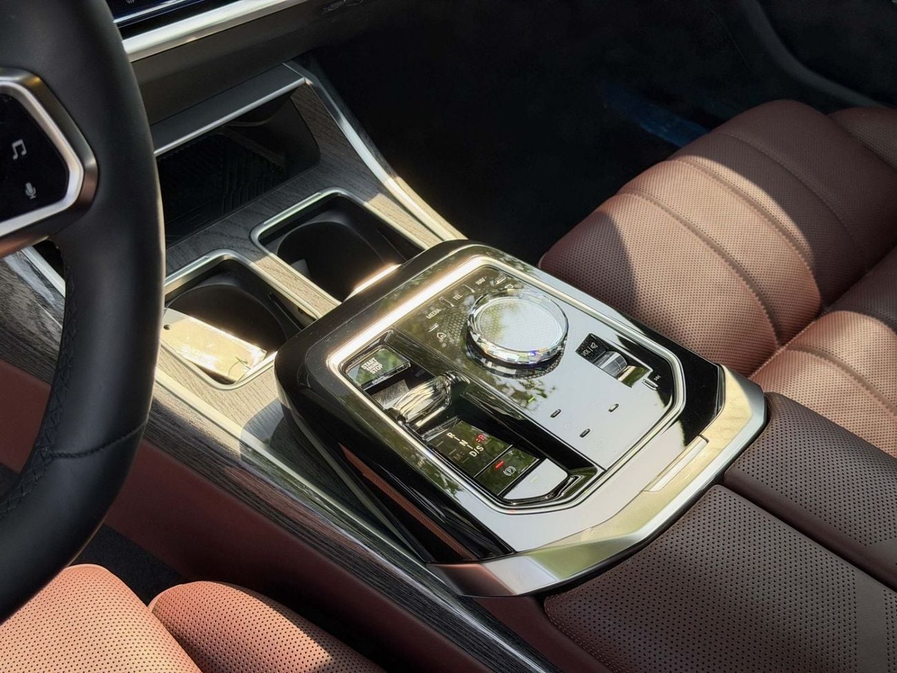 بي أم دبليو 735i M SPORT INDIVIDUAL