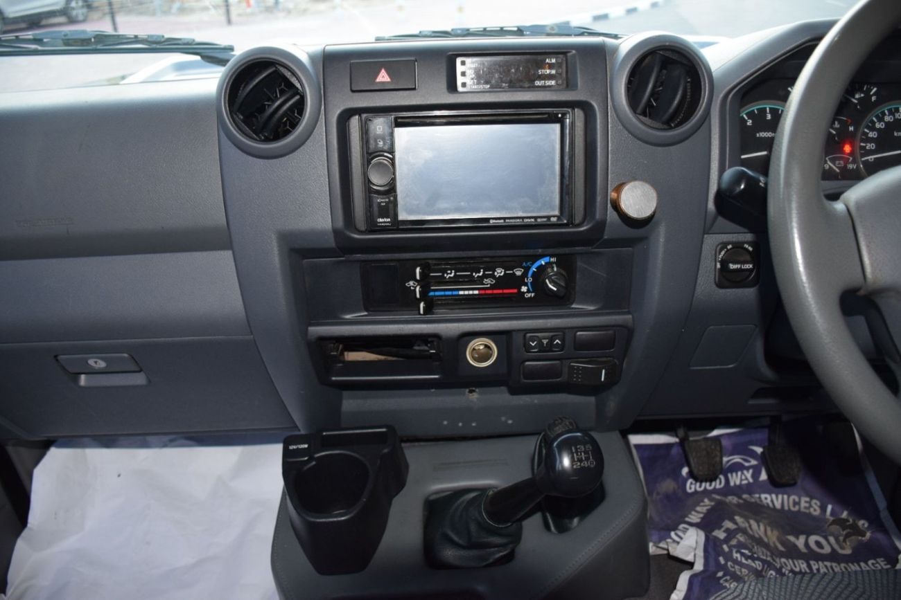 Toyota Land Cruiser Pick Up