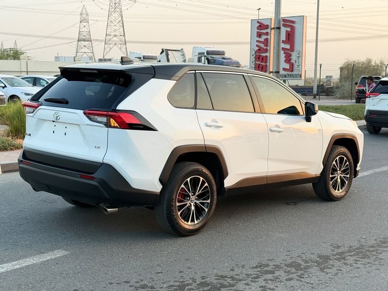 تويوتا راف ٤ Le 2.5L 2025