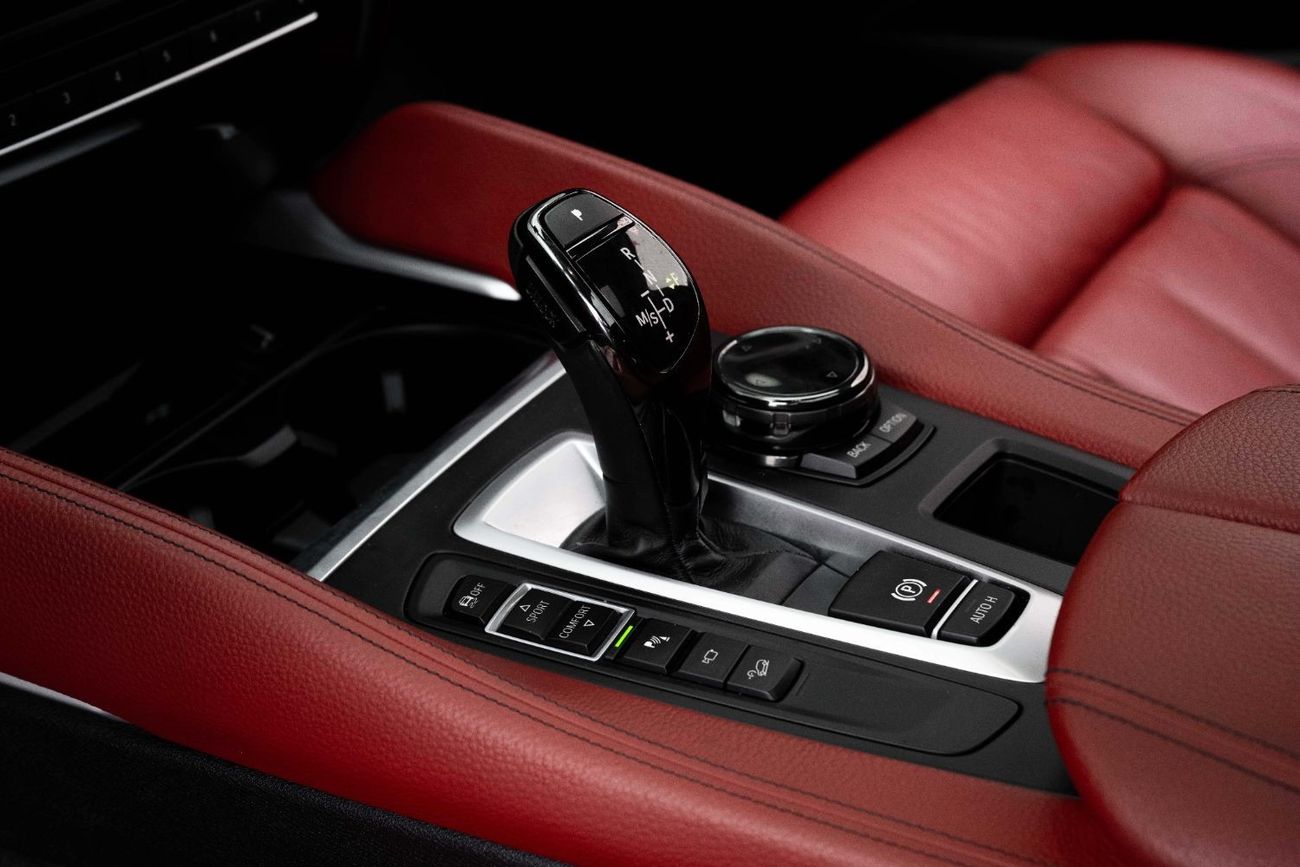 BMW X6 50i Exclusive xDrive50i | 3,069 P.M (3 Years)⁣ | 0% Downpayment | Under Warranty!