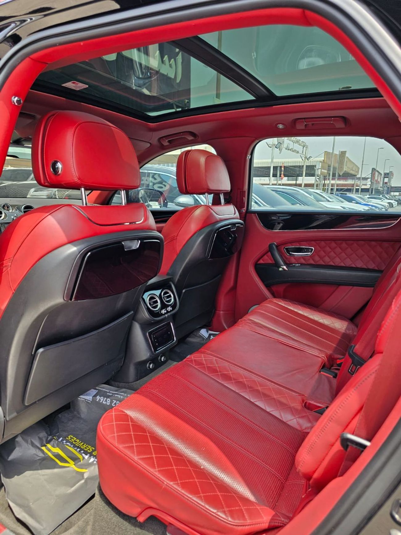 بنتلي بينتايجا Bentley Bentayga 2017  (W12- 6.0L -Twin-TurbO)