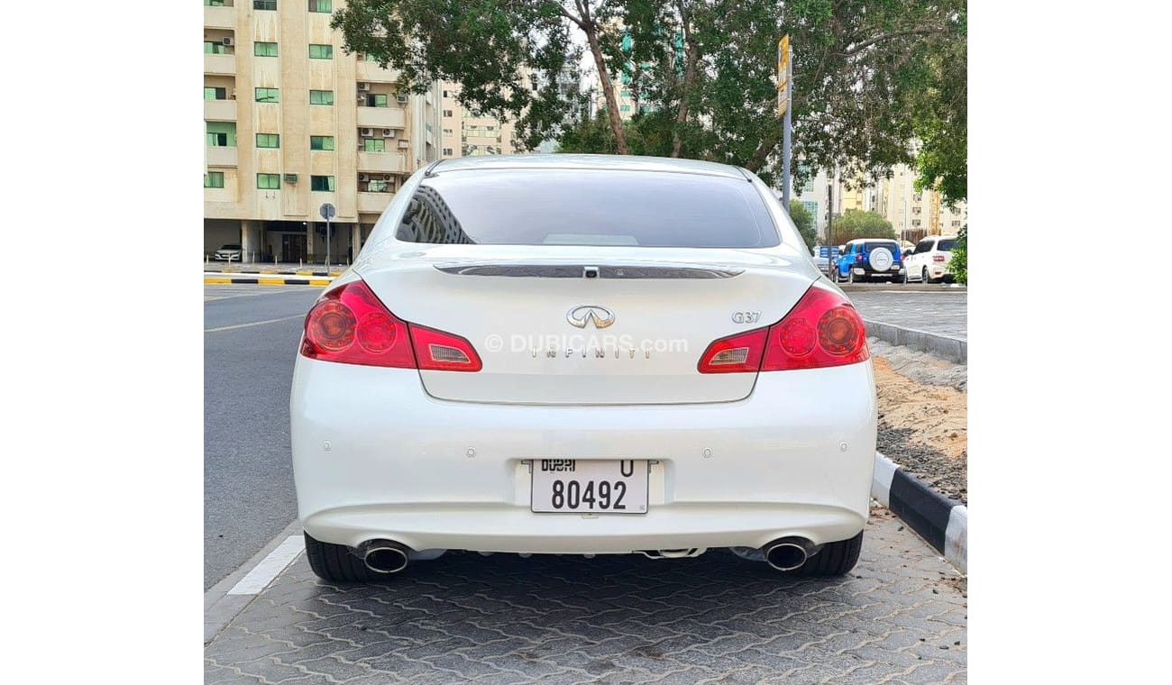 Infiniti G37 INFINITI G37  GCC 2013 FULL OPTION