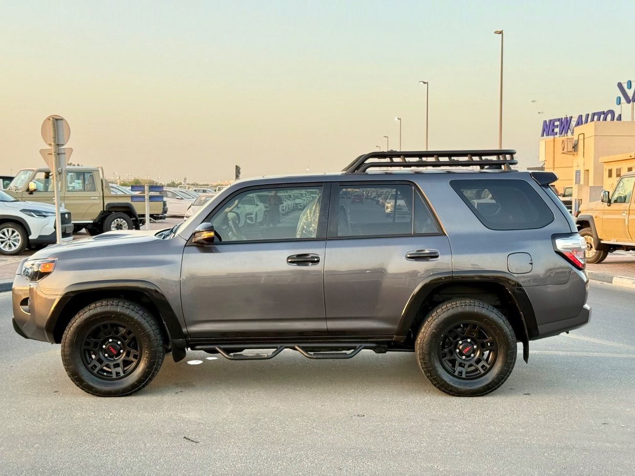 Toyota 4Runner 2021TRD OFF ROAD 4x4 SUNROOF KEYLESS UAE PASS