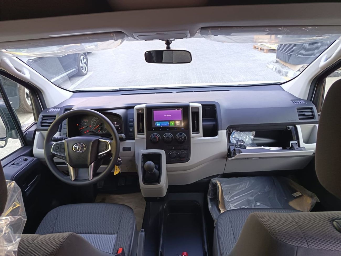 تويوتا هاياس NEW TOYOTA HIACE 2.8L DIESEL 13STR BUS DX M/T 2026 MODEL