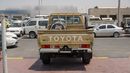Toyota Land Cruiser Pick Up LX 4.0L V6 Single Cabin A/T