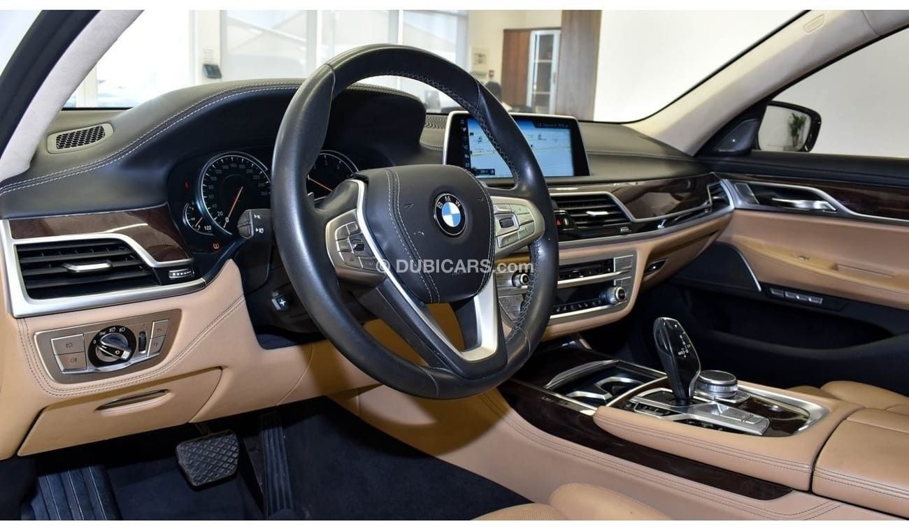 بي أم دبليو 740Li Luxury 3.0L (335 HP)