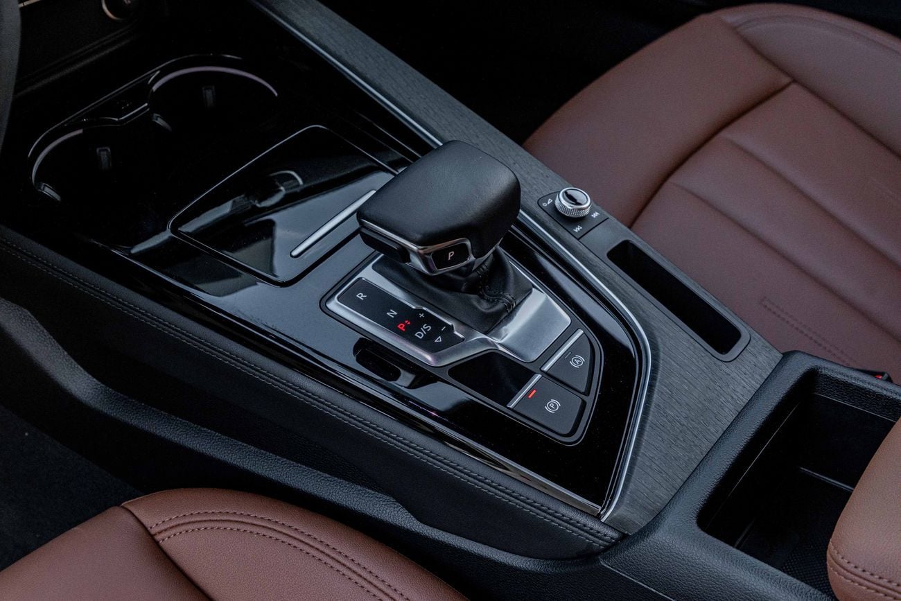 أودي A5 A5 40 TFSI | 3,330 P.M | 0% Downpayment | A5 40 TFSI | AGENCY WARRANTY/SERVICE!