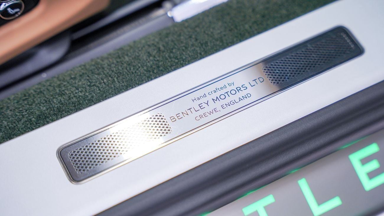 بنتلي كونتيننتال جي تي 4.0T V8