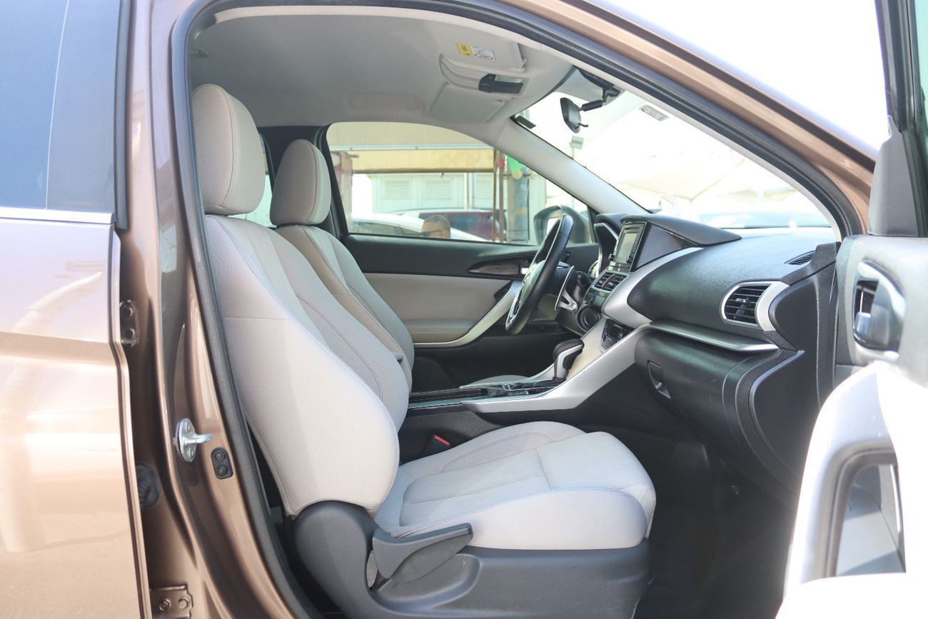 ميتسوبيشي إكلبس كروس ميتسوبيشى إكلبس كروس 2020 - خليجى - بدون حوادث - محرك.1.5L- بحاله ممتازه