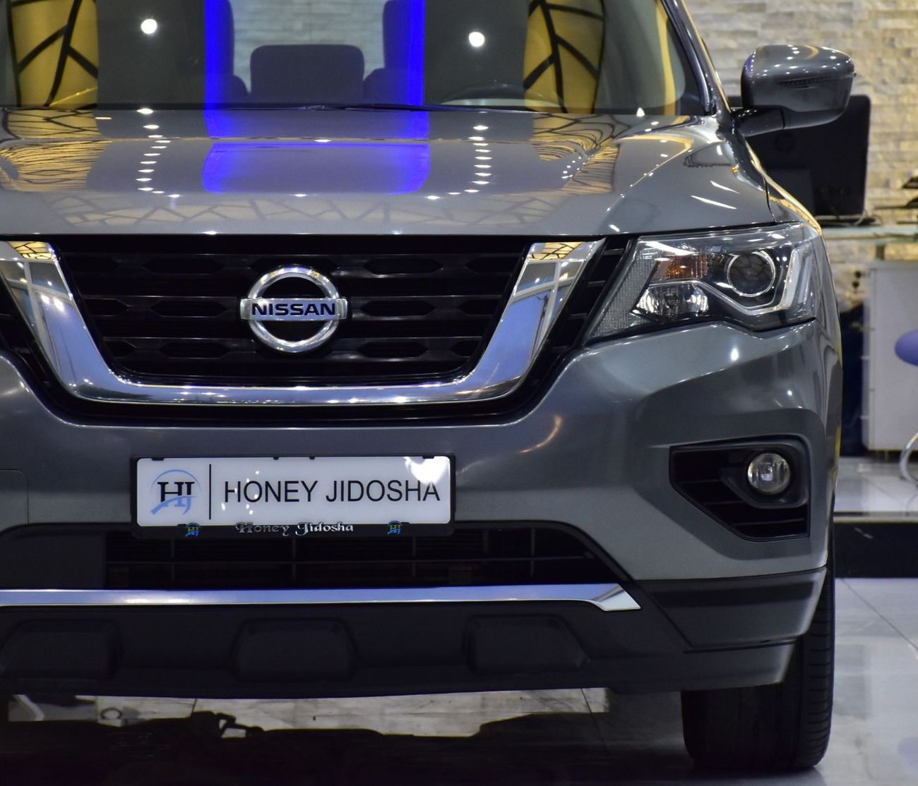 نيسان باثفايندر EXCELLENT DEAL for our Nissan Pathfinder SV 4WD ( 2018 Model ) in Grey Color GCC Specs