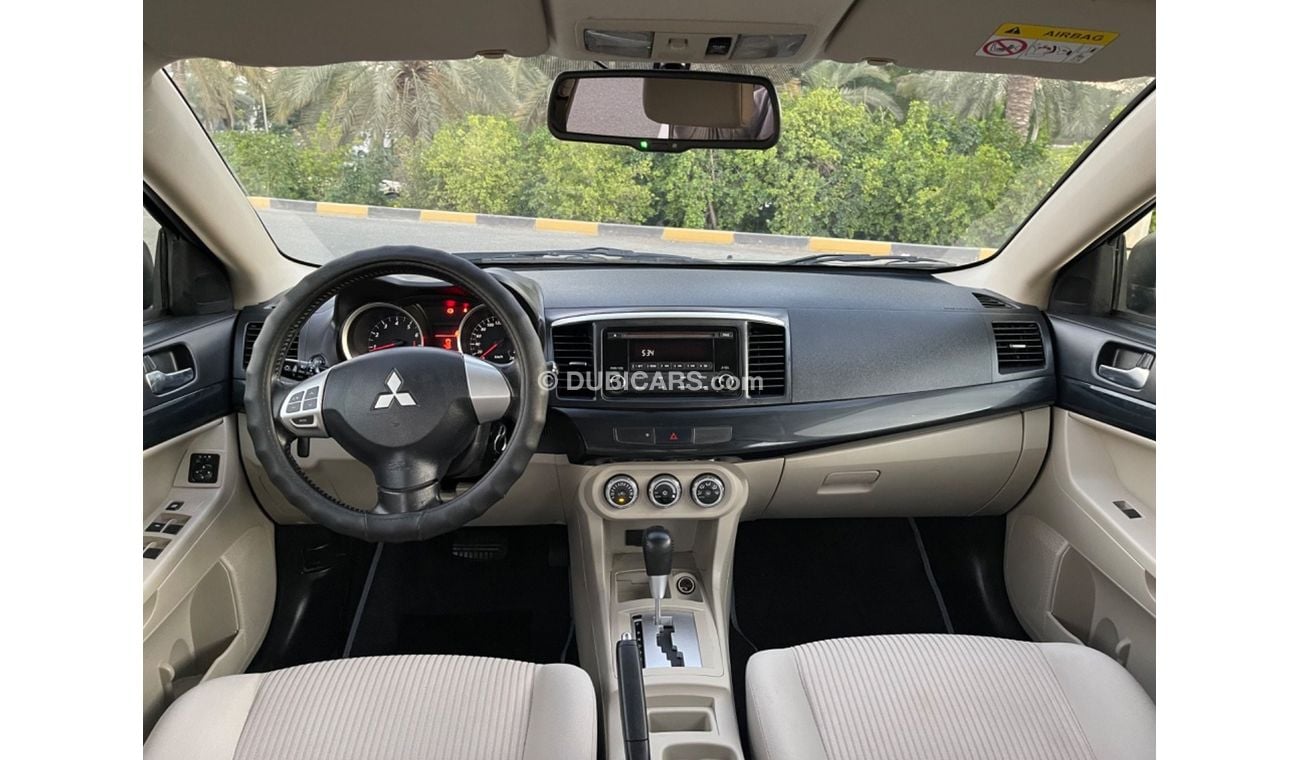 Mitsubishi Lancer GLX High Mitsubishi Lancer 1,6 GCC Model 2016 Sunroof for sale