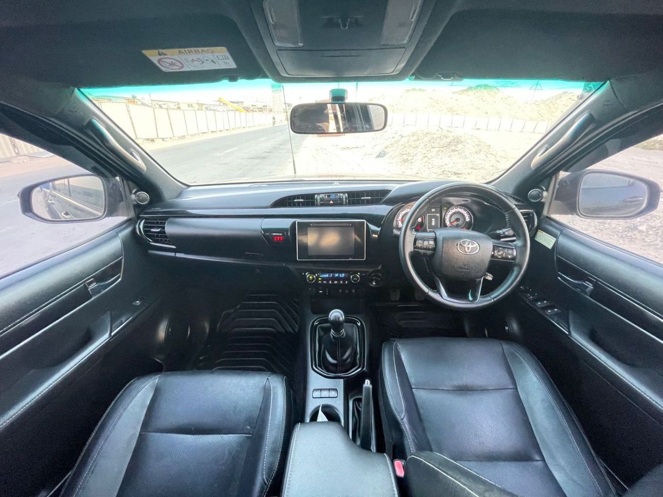 Toyota Hilux RIGHT HAND VEHICLE ONLY FOR EXPORT MT