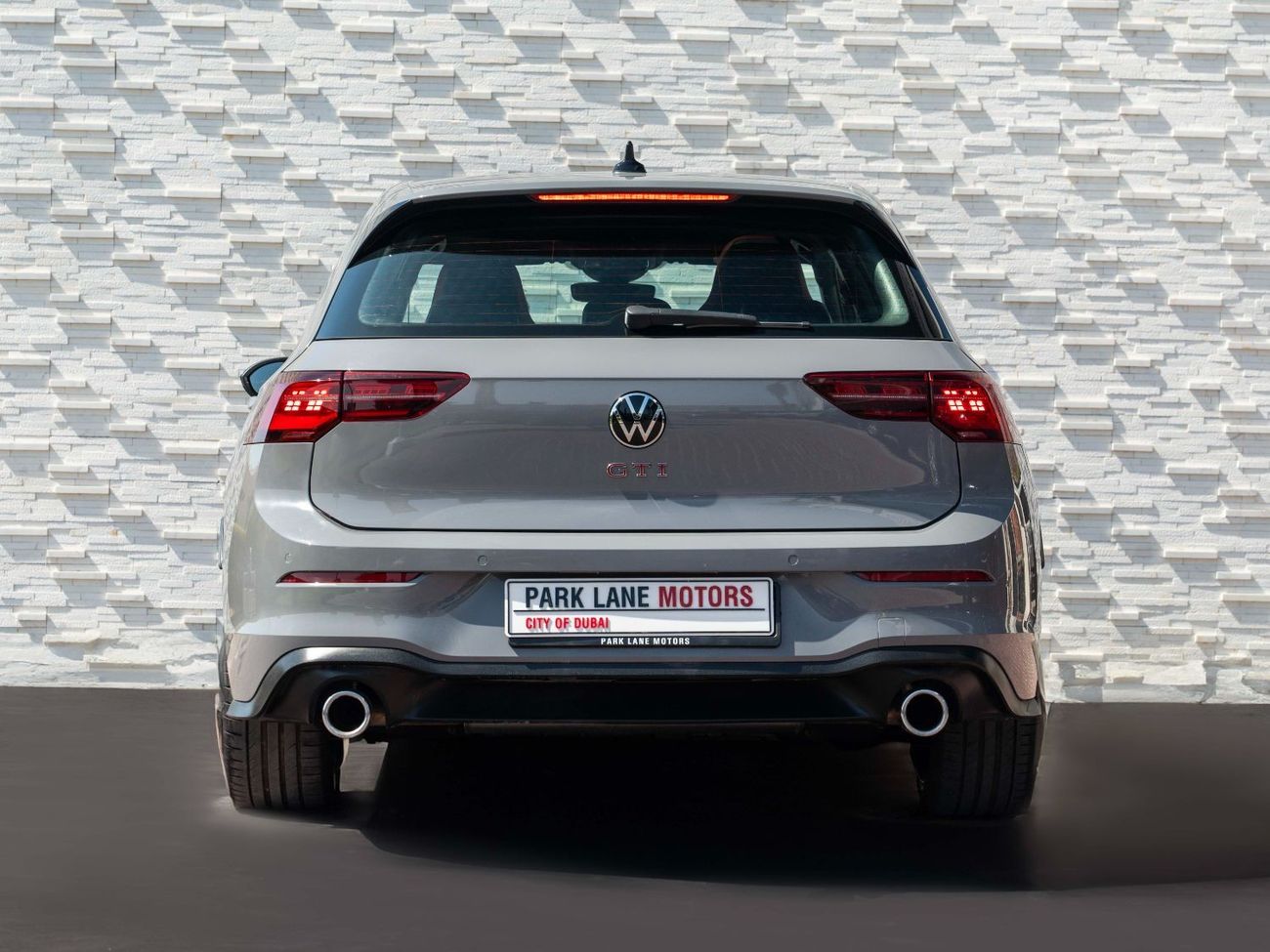 Volkswagen Golf GTI AED 1,808 PM • GTI P2 FULL • LOW KM • OFFICIAL VOLKSWAGEN WARRANTY UNTIL 2026 • STUNNING COLOUR