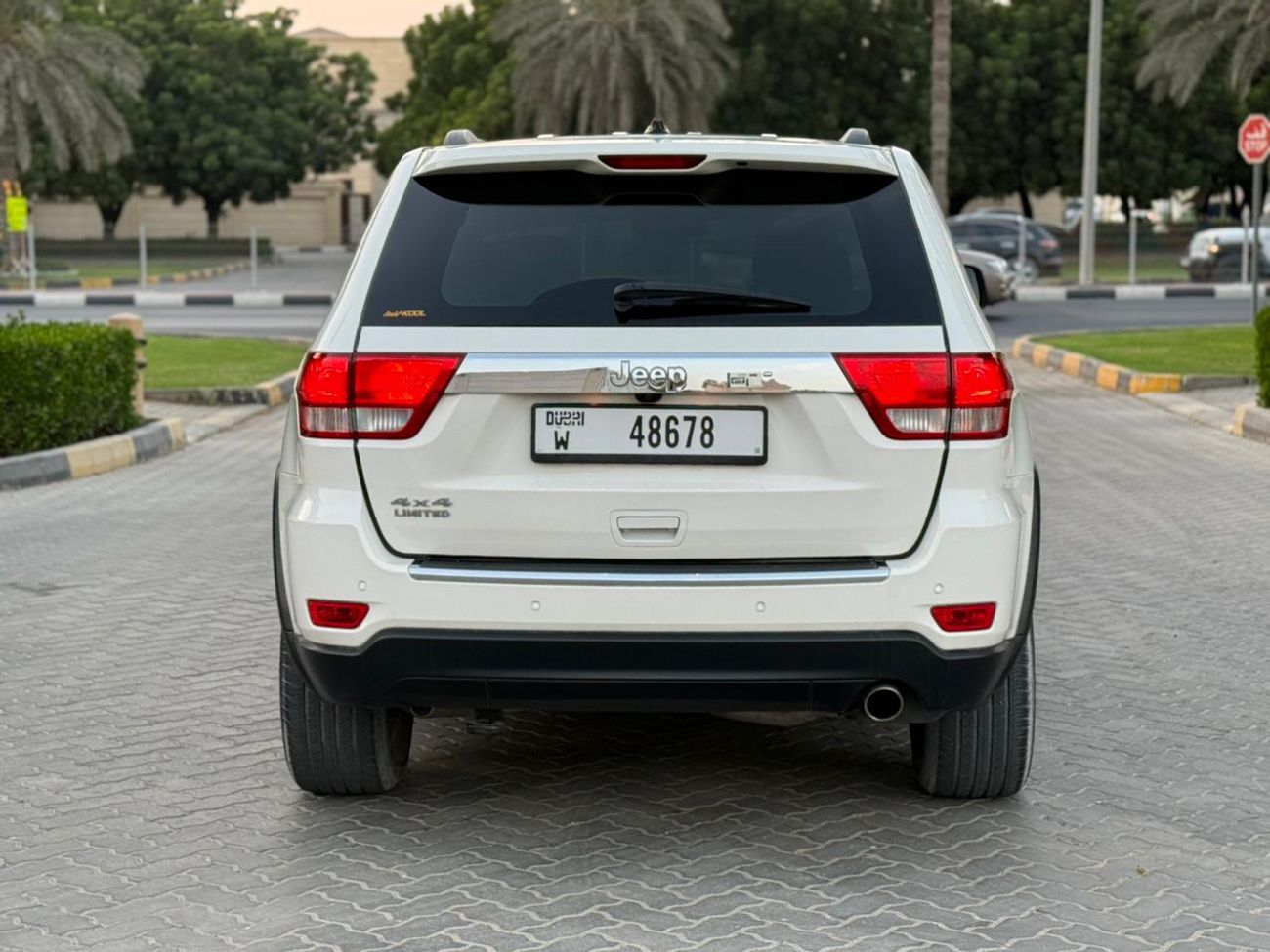 جيب جراند شيروكي Limited 3.6L