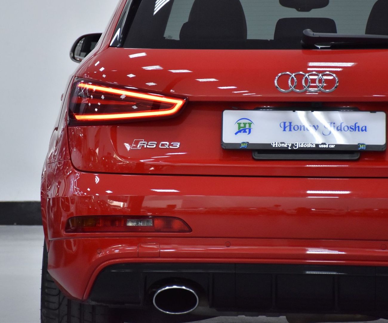 Audi RS Q3 EXCELLENT DEAL for our Audi RS Q3 ( 2015 Model ) in Red Color Japanese Specs