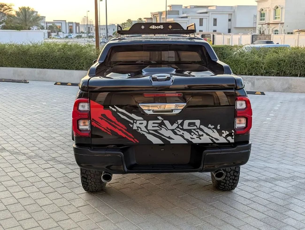 Toyota Hilux GR Sport Facelifted V4 2.7L GCC Specs In Excellent Condition