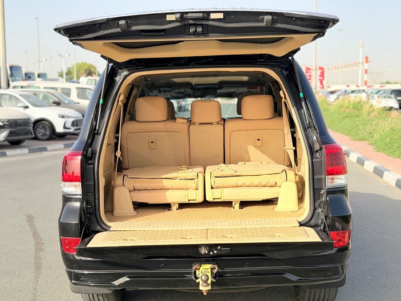 Toyota Land Cruiser Toyota landcuriser 2017  GXR V6 full option petrol full option