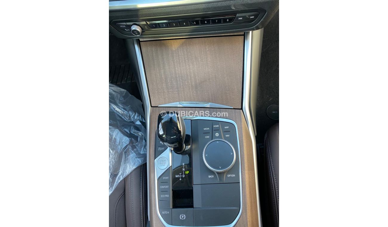 BMW 320i BMW 2020 M-KIT